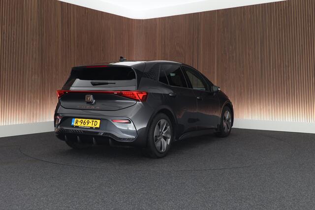 Cupra Born Essential 204pk 62 kWh SOH 93% Carplay Led Stuurverwarming