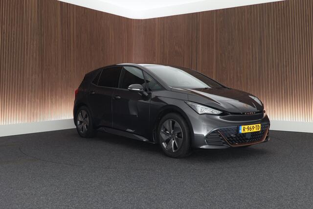 Cupra Born Essential 204pk 62 kWh SOH 93% Carplay Led Stuurverwarming