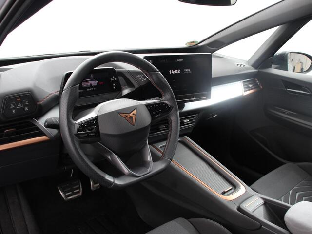 Cupra Born Business Plus 62 kWh Climate control Adaptieve cruise control LED Lichtmetalen velgen Navigatie Apple Carplay/ Android Auto Camera Parkeersensoren Sfeerverlichting