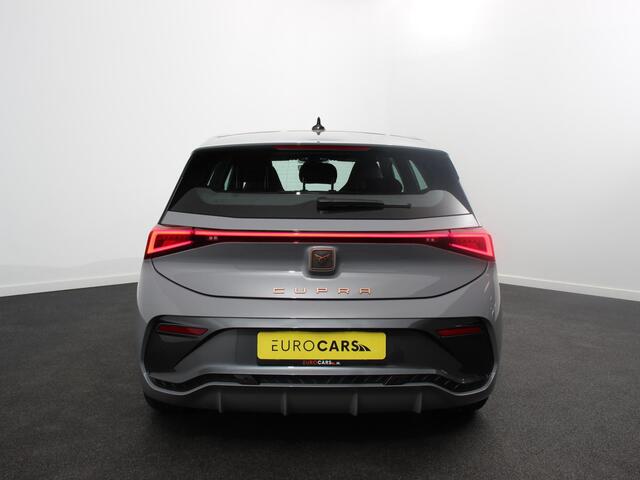 Cupra Born Business Plus 62 kWh Climate control Adaptieve cruise control LED Lichtmetalen velgen Navigatie Apple Carplay/ Android Auto Camera Parkeersensoren Sfeerverlichting