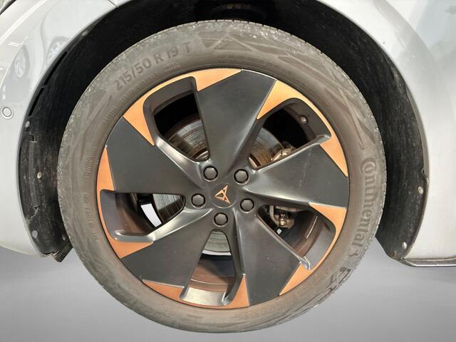 Cupra Born Business One 204pk 62 kWh · Glazendak · Camera · Apple/Android Car Play · Navigatie · 19'' Inch ·