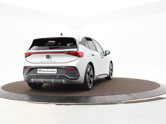 Cupra Born Business 230pk 82 kWh · SOH 95% · Camera · Apple/Android Car Play · Navigatie · Dodehoek Detectie · 19'' Inch ·