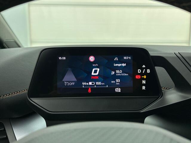 Cupra Born Business 62 kWh Navigatie Apple Carplay/Android Auto Camera Parkeersensoren Adaptieve Cruise Control Stoel- en stuurverwarming Virtual Cockpit Climate Control Lichtmetalen velgen