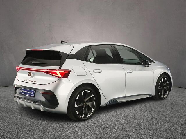 Cupra Born Business 230pk Automaat Warmtepomp, Adaptive cruise control, 360 camera, Achteruitrijcamera, LED koplampen, App connect, Parkeersensoren