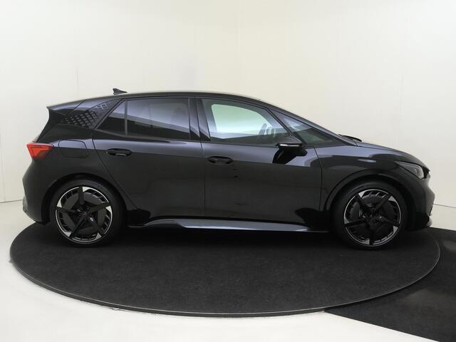 Cupra Born Business Limited 84 kWh | Stoel- en stuurverwarming | Carplay | Achteruitrijcamera | Navigatie | Adapt. cruise control | Navigatie
