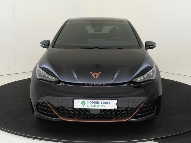 Cupra Born Business Limited 84 kWh | Stoel- en stuurverwarming | Carplay | Achteruitrijcamera | Navigatie | Adapt. cruise control | Navigatie