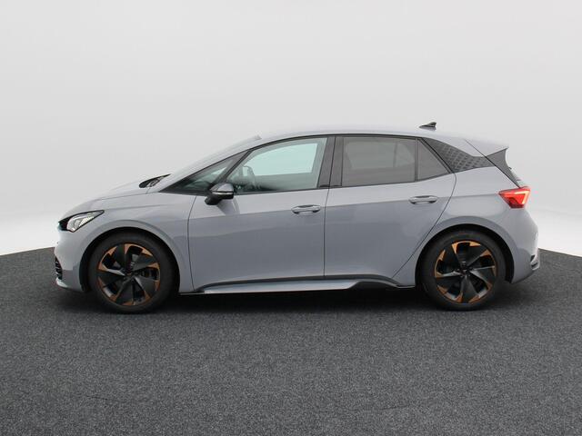 Cupra Born Performance One 62 kWh 204 Pk | Stoelverwarming | Adaptive Cruise | Camera | Climatronic | Navigatie | CarPlay | 19 Inch 79.554 Km !!