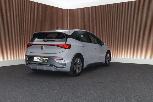 Cupra Born Essential 204pk 62 kWh Carplay Parkeersensoren