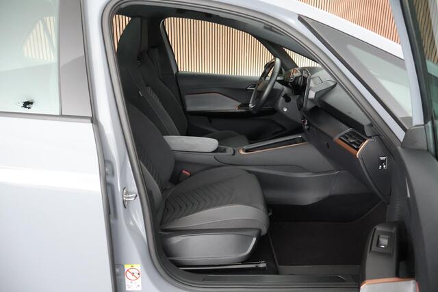 Cupra Born Essential 204pk 62 kWh Carplay Parkeersensoren