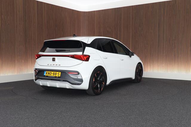 Cupra Born Adrenaline 204pk 62 kWh 360Camera Keyless Navigatie Stoelverwarming