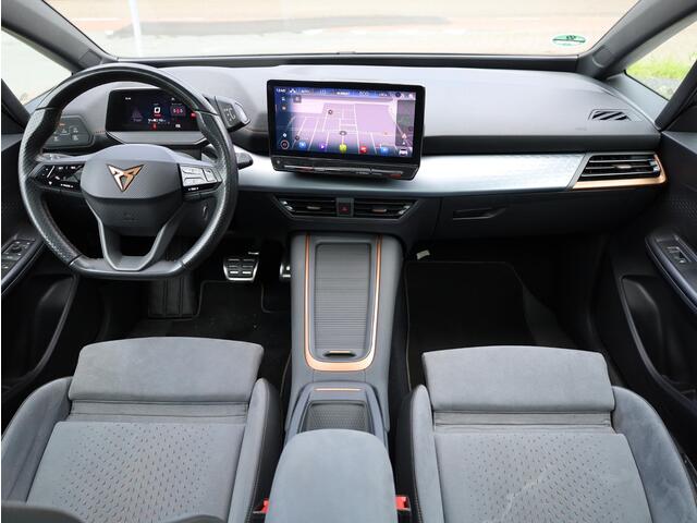 Cupra Born 62 kWh 150KW | Warmtepomp | Panodak | Head-up | Keyless | Camera | Adapt Cruise | Stoel&Stuurverwarming | Elek Stoelen | 19"Inch |