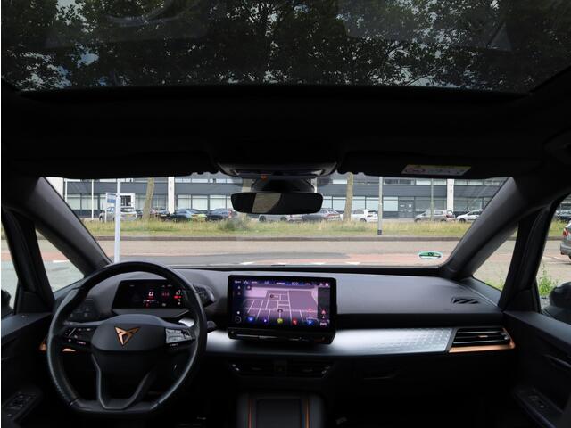 Cupra Born 62 kWh 150KW | Warmtepomp | Panodak | Head-up | Keyless | Camera | Adapt Cruise | Stoel&Stuurverwarming | Elek Stoelen | 19"Inch |