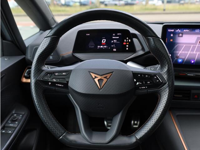 Cupra Born 62 kWh 150KW | Warmtepomp | Panodak | Head-up | Keyless | Camera | Adapt Cruise | Stoel&Stuurverwarming | Elek Stoelen | 19"Inch |