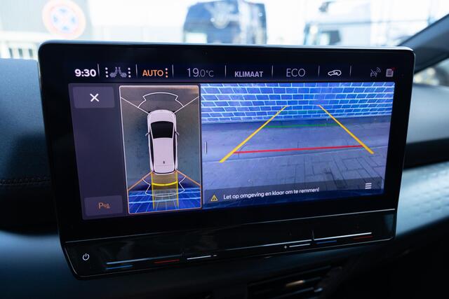 Cupra Born Copper Edition One 62 kWh | Panoramadak | 360 Graden Camera | Parkeersensoren | Head-up Display | Sportstoelen | Keyless Entry | Alcantara Bekleding | Elektrisch Verstelbare Voorstoelen | Navigatie | Apple Carplay | Android Auto