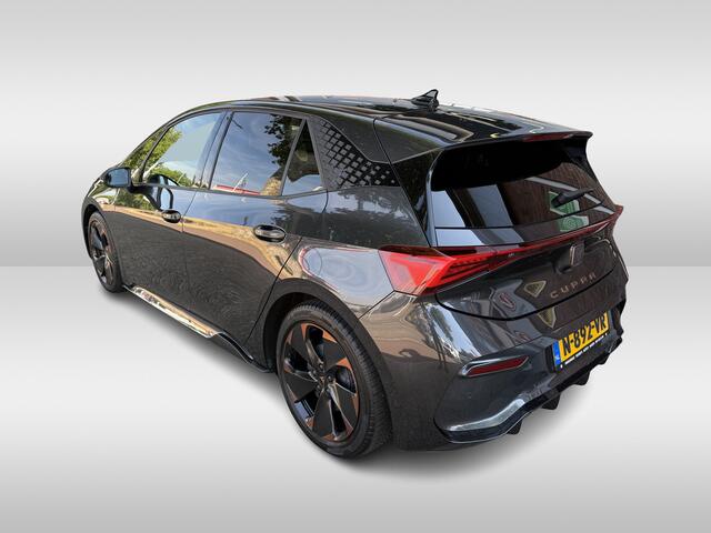 Cupra Born Adrenaline One 62 kWh | stoelverwarming | stuurverwarming | applecarplay/android auto | 19 inch velgen |