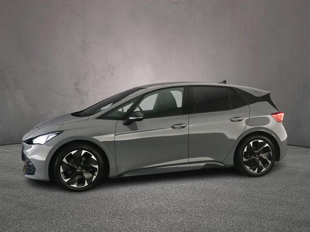 Cupra Born Edition 204pk Automaat Adaptive cruise control, Navigatie, Stoelverwarming, Achteruitrijcamera, Parkeersensoren, LED koplampen, App connect, DAB, Radio