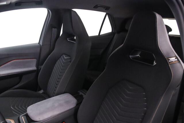 Cupra Born Edition 204pk Automaat Adaptive cruise control, Navigatie, Stoelverwarming, Achteruitrijcamera, Parkeersensoren, LED koplampen, App connect, DAB, Radio