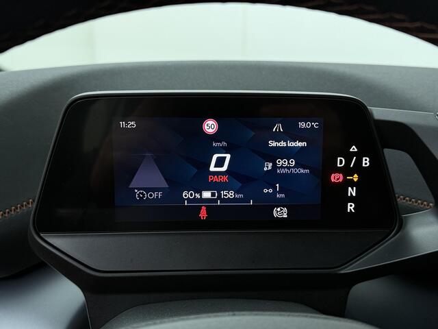 Cupra Born Business Plus 62 kWh | 204 PK | SoH % | Warmtepomp | Adaptive Cruise Control | Achteruitrijcamera | Head-up Display | Keyless Entry | Navigatiesysteem | Stuur- & Stoelverwarming |