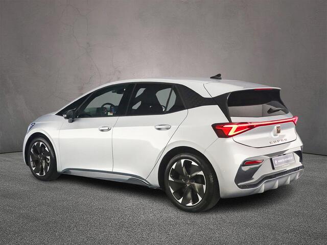 Cupra Born Business 84kWh 230pk Automaat Warmtepomp, Head up display, Adaptive cruise control, 360 camera, Achteruitrijcamera, Navigatie, Stoelverwarming