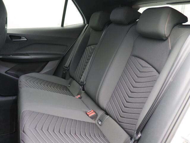Cupra Born Adrenaline 62 kWh 204PK Aut. Warmtepomp, Achteruitrijcamera, Keyless, Stoel-Stuurverwarming, Navi, 19" LM velgen