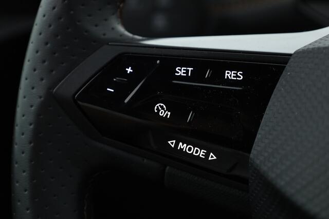 Cupra Born 62 kWh | Rijklaar! | Apple CarPlay | Stoel- Stuurverw. | PDC V+A | All Season | 19'' |
