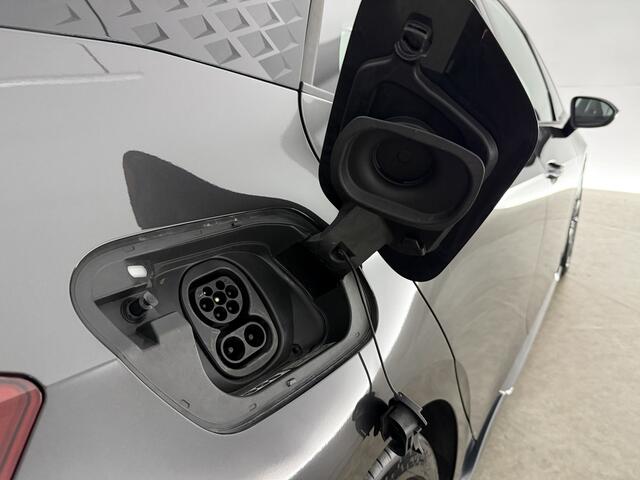 Cupra Born Performance 62 kWh | Snelladen | SOH 95% | Beats Audio | 360° | Virtual | Sfeer | Carplay | Keyless