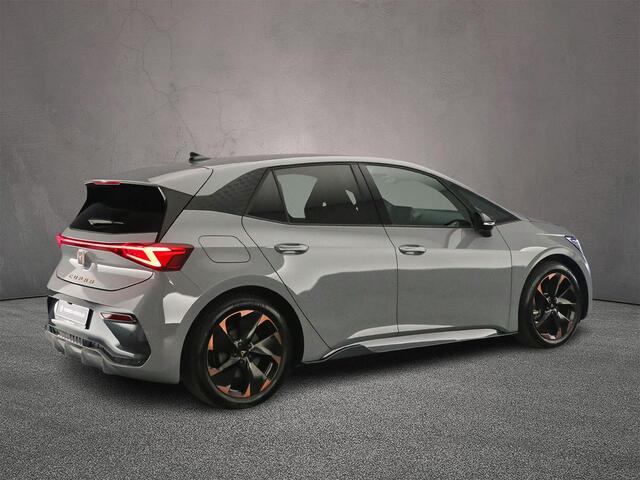 Cupra Born Adrenaline 62 kWh 204pk Automaat Adaptive cruise control, Navigatie, Stuurwiel verwarmd, Achteruitrijcamera, Parkeersensoren, Stoelverwarming, App connect