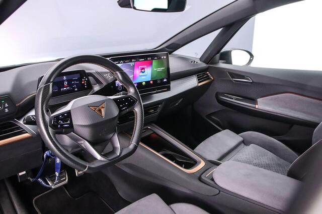 Cupra Born Adrenaline 62 kWh 204pk Automaat Adaptive cruise control, Navigatie, Achteruitrijcamera, Stuurwiel verwarmd, LED koplampen, Parkeersensoren