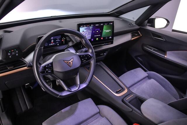 Cupra Born Adrenaline 62 kWh 204pk Automaat Adaptive cruise control, 360 camera, Navigatie, Achteruitrijcamera, LED koplampen, App connect, Parkeersensoren