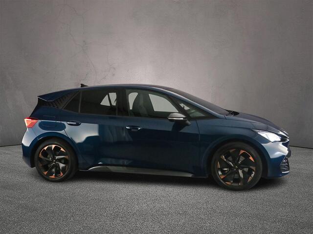 Cupra Born Adrenaline 62 kWh 204pk Automaat Adaptive cruise control, 360 camera, Navigatie, Achteruitrijcamera, LED koplampen, App connect, Parkeersensoren