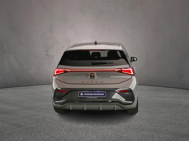 Cupra Born Adrenaline 62 kWh 204pk Automaat, Adaptive cruise control, 360 Camera, Stoelverwarming, Stuurverwarming, Side assist, Navigatie, App-connect, LED koplampen, Parkeersensoren