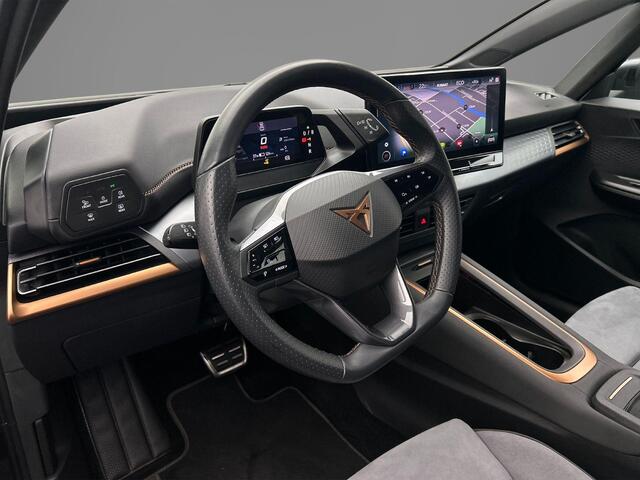Cupra Born Adrenaline 62 kWh 204pk Automaat, Adaptive cruise control, 360 camera, Stoelverwarming, Stuurverwarming, Navigatie, App-connect, LED koplampen, Parkeersensoren