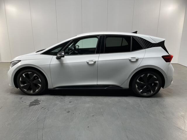 Cupra Born Business e-boost 62 kWh / 96% SOH/ 231 PK/ CAMERA/ PARK. SENSOREN/ DCC/ LED/ STOEL-STUURVERWARM./ KEYLESS/ ADAPT. CRUISE/ FULL LINK/ CLIMA/ NAVI
