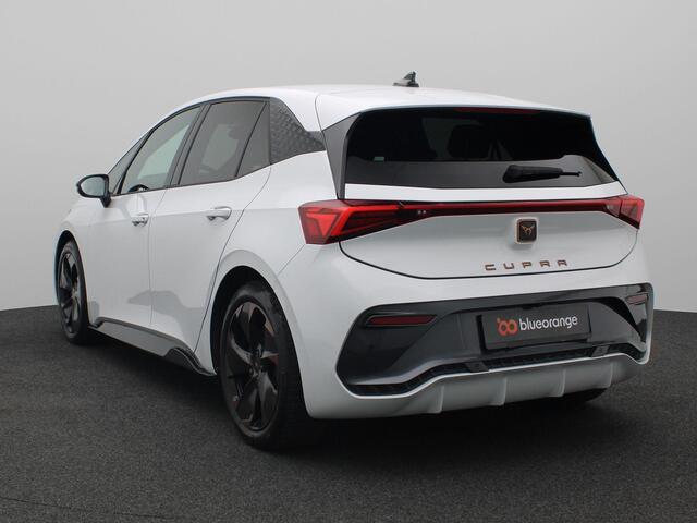 Cupra Born Adrenaline 62 kWh 204PK Aut. SOH 94,48%, Achteruitrijcamera, Stoel-Stuurverwarming, Keyless, 19" LM Velgen, Navi, Adaptieve Cruise Control, Elektr. verstelbare stoelen