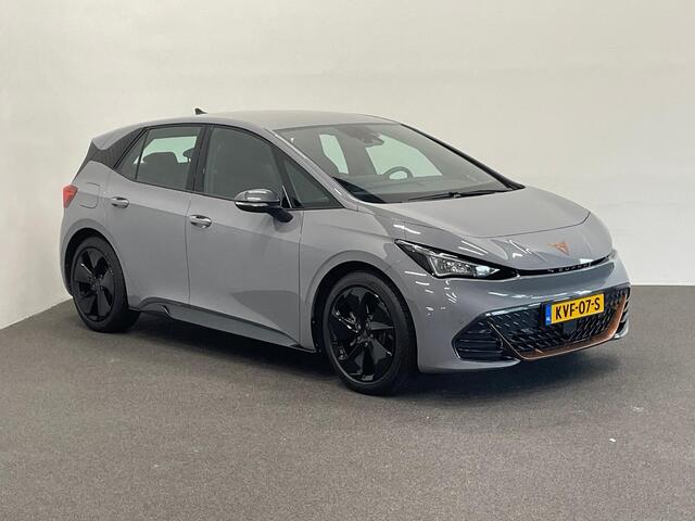 Cupra Born Essential 63 kWh e-Boost 231pk 63kWh | 11.503 km | 19" | Keyless | LED | PDC | Wireless App-Connect