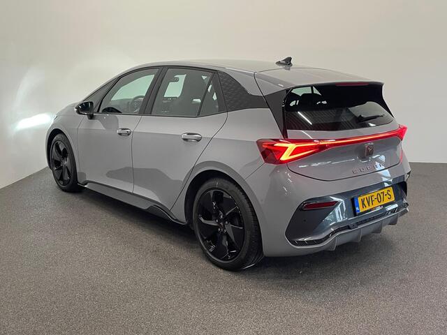 Cupra Born Essential 63 kWh e-Boost 231pk 63kWh | 11.503 km | 19" | Keyless | LED | PDC | Wireless App-Connect