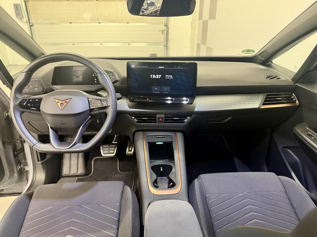 Cupra Born Essential 62 kWh SOH 96% Carplay / Stoel & Stoel verwarming / PDC