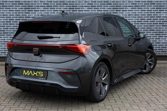 Cupra Born Essential 62 kWh | Parkeersensoren | Climate Control | Sportstoelen | Privacy Glas | LED Koplampen | DAB | Apple Carplay | Android Auto