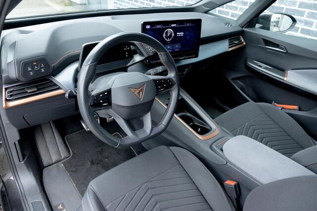 Cupra Born Essential 62 kWh | Parkeersensoren | Climate Control | Sportstoelen | Privacy Glas | LED Koplampen | DAB | Apple Carplay | Android Auto