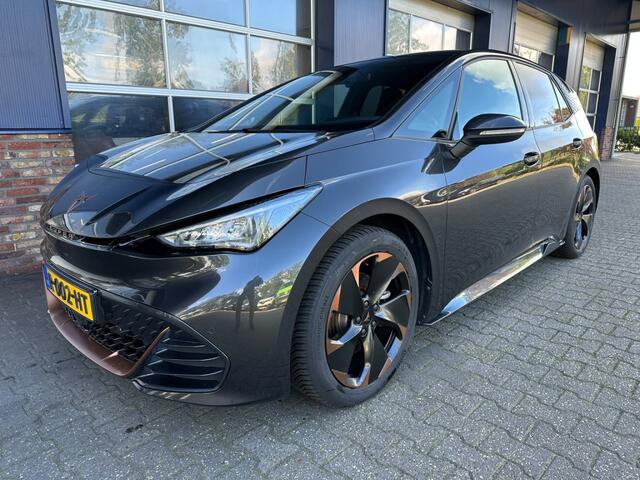 Cupra Born Adrenaline One 62 kWh, Stuur/stoel verwarming, Camera, Carplay, ALL IN prijs!