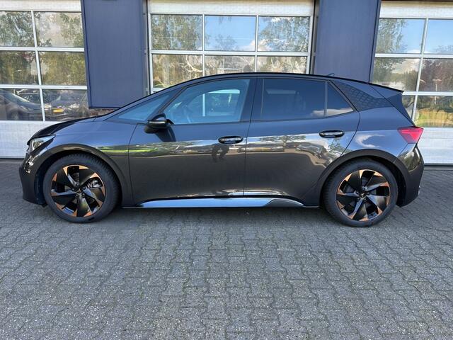 Cupra Born Adrenaline One 62 kWh, Stuur/stoel verwarming, Camera, Carplay, ALL IN prijs!