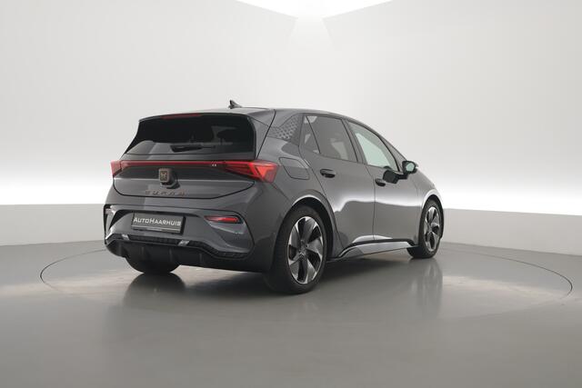 Cupra Born Performance 62 kWh | NAV + CarPlay | Beats Audio | Stoel- Stuurverw. | Adapt. Cruise | Camera | Keyless