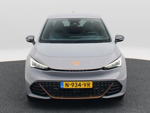 Cupra Born Performance One 62 kWh 204 Pk | Stoel/Stuurverwarming | Camera | Adaptive Cruise | Navigatie | 18 Inch | 66.591 Km !!