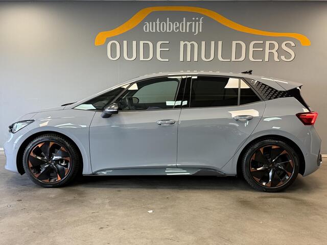 Cupra Born Copper Edition 62 kWh | Adaptive cruise | Massage | Beats | Elektr. verstelbare voorstoelen | Alcantara | Stoelverwarming | Carplay