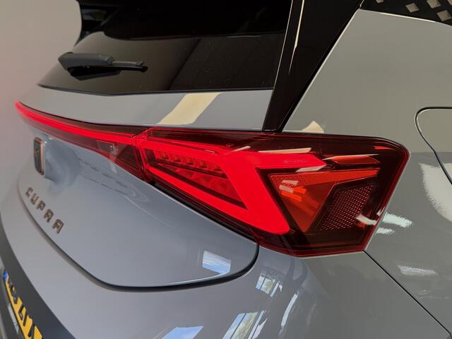 Cupra Born Copper Edition 62 kWh | Adaptive cruise | Massage | Beats | Elektr. verstelbare voorstoelen | Alcantara | Stoelverwarming | Carplay