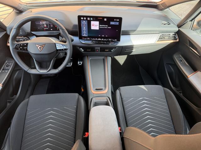 Cupra Born Essential Limited 63 kWh SOH 99.8 % Led Matrix / Adpt Cruise / Winterpack / – foto 2