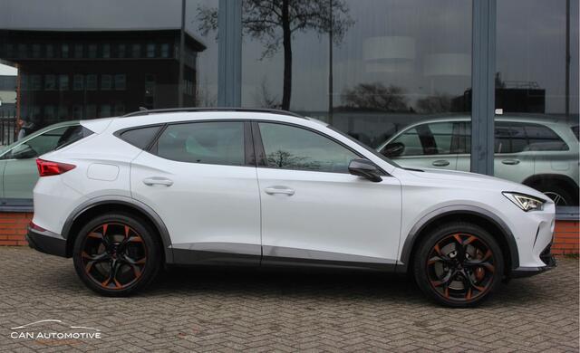 Cupra Formentor 2.0 TSI 4DRIVE 310PK PANO CAMERA CARPLAY BEATS LEER MEMORY