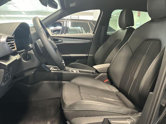 Cupra Formentor 1.4 204pk DSG e-Hybrid Business · Keyless · Camera · Apple/Android Car Play · Navi · P-Sensoren · Elek. Achterklep · 19'' Inch · Garantie t/m 11-07-2028 of 100.000km
