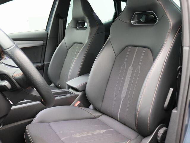 Cupra Formentor 1.4 e-Hybrid VZ Copper Edition 245PK DSG Panoramadak, adaptieve cruise controle, achteruitrijcamera, side assist, park assist, stuurverwarming, keyless, trekhaak, 19'' lichtmetaal
