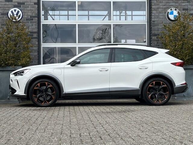 Cupra Formentor 1.4 E-HYBRID 245PK COPPER PANO. DAK - MEMORY - CAMERA - TREKH.